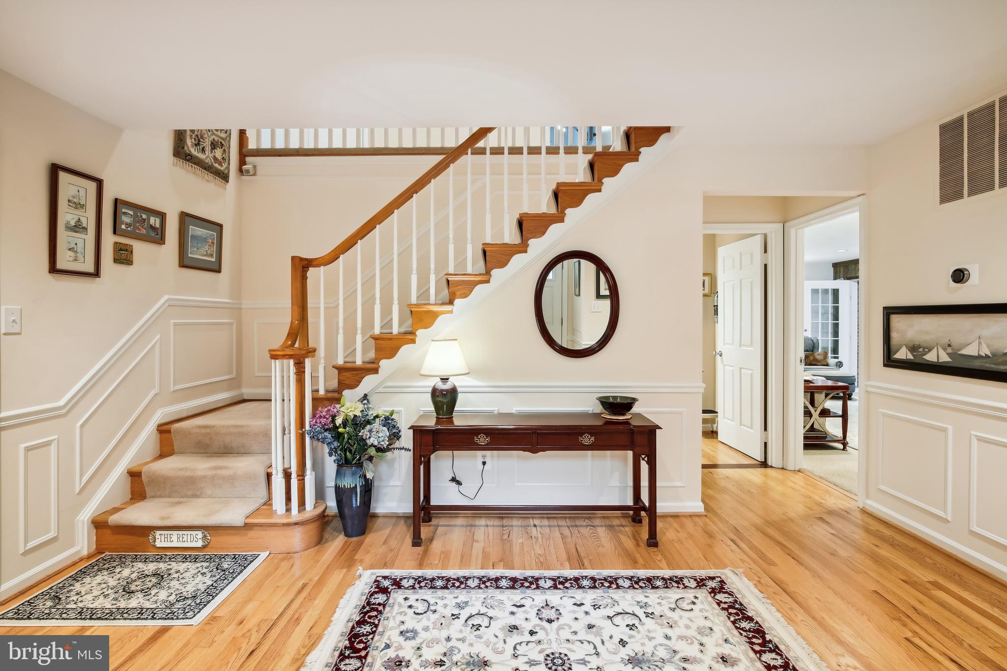 9633 Reach Road Potomac, MD 20854 - Photo 10 of 69 Front Entry