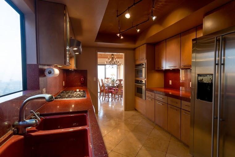 946 Cheltenham Road Santa Barbara, CA 93105 - Photo 5 of 29 Gourmet Kitchen