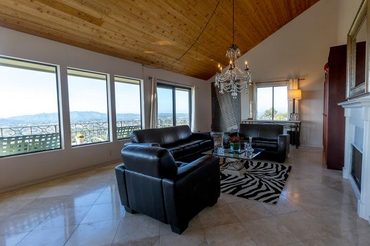 946 Cheltenham Road Santa Barbara, CA 93105 - Photo 10 of 29 Vaulted ceilings & wall to wall windows