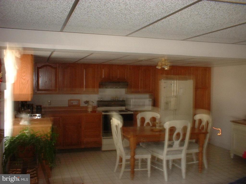 20 Red Oak Drive Lititz, PA 17543 - Photo 3 of 9 Gallery Image 3