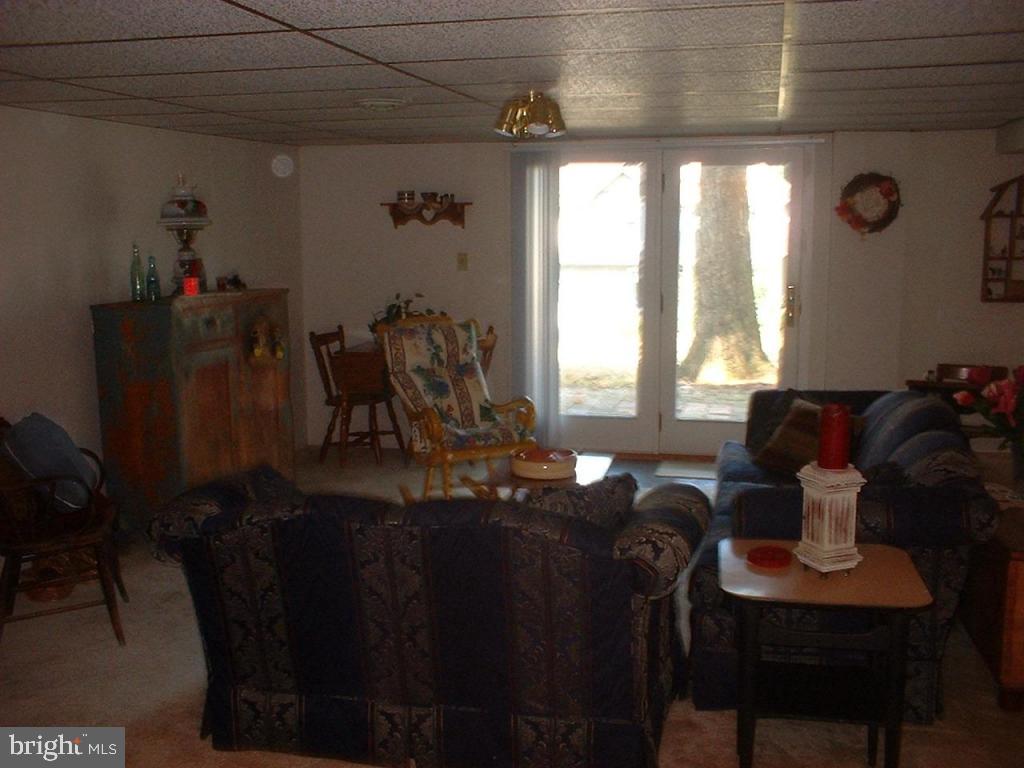 20 Red Oak Drive Lititz, PA 17543 - Photo 4 of 9 Gallery Image 4