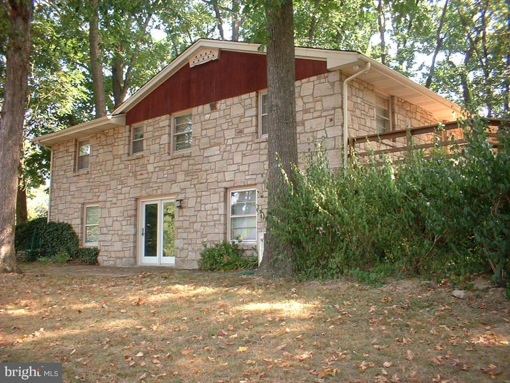 20 Red Oak Drive Lititz, PA 17543 - Photo 8 of 9 Gallery Image 8