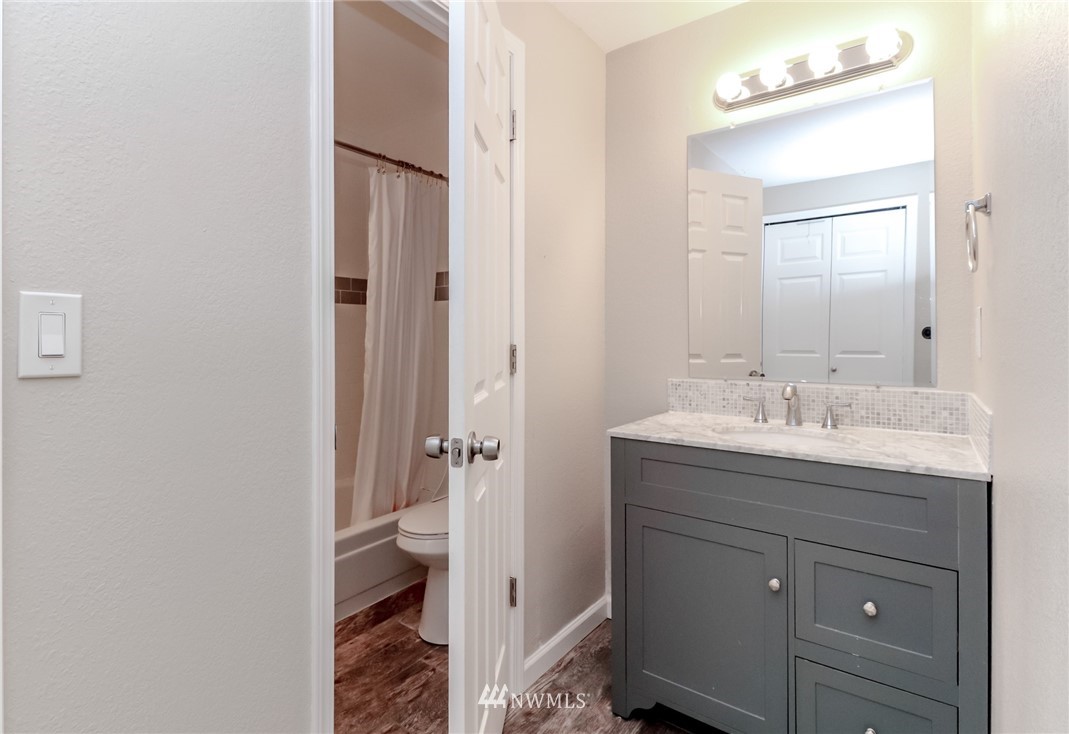 820 East Cady Road, Unit J301 Everett, WA 98203 - Photo 18 of 30 Gallery Image 18