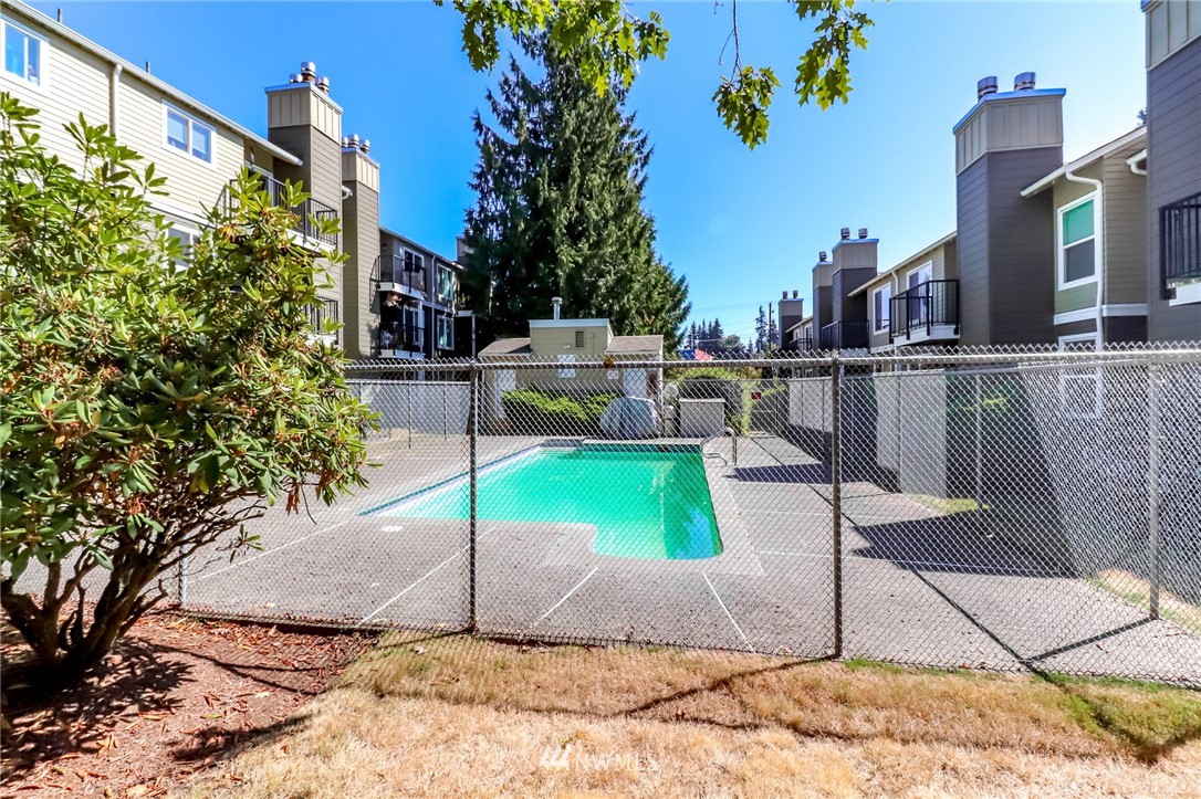 820 East Cady Road, Unit J301 Everett, WA 98203 - Photo 27 of 30 Gallery Image 27
