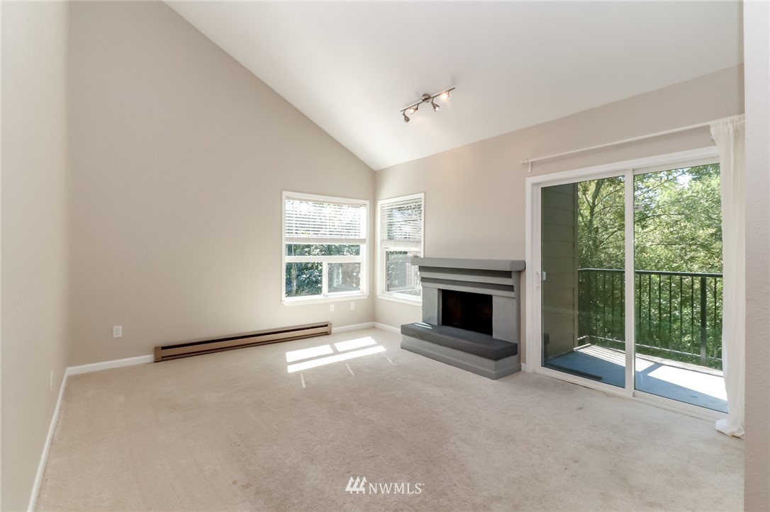 820 East Cady Road, Unit J301 Everett, WA 98203 - Photo 8 of 30 Gallery Image 8