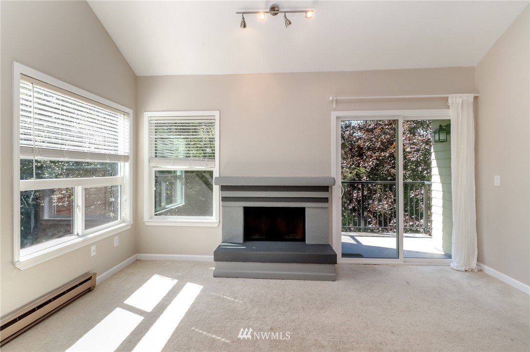 820 East Cady Road, Unit J301 Everett, WA 98203 - Photo 9 of 30 Gallery Image 9