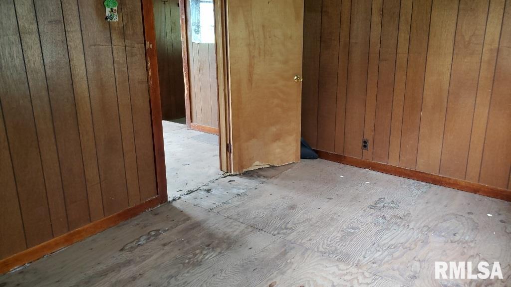 159 North Ave F Canton, IL 61520 - Photo 11 of 22