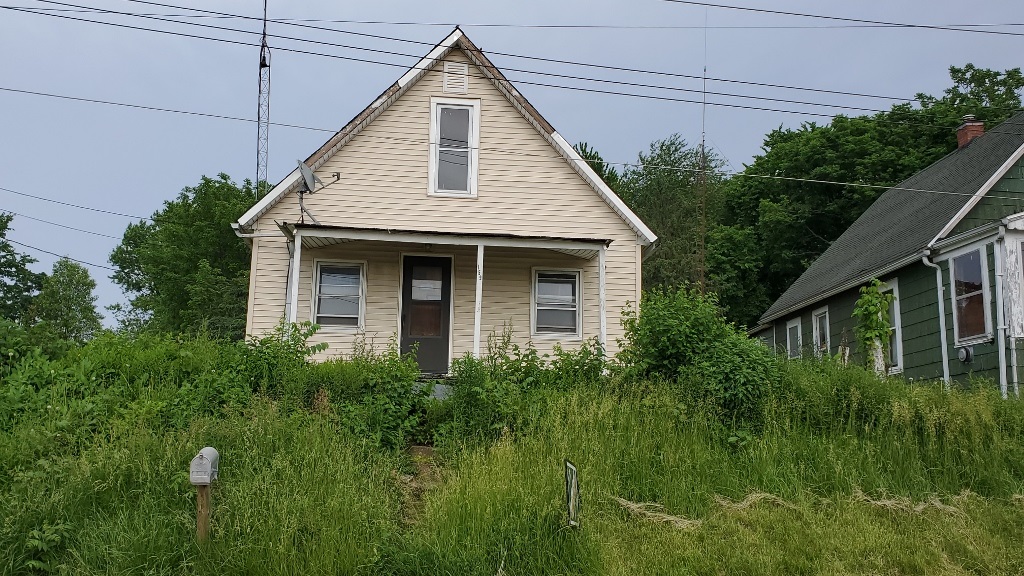 159 North Ave F Canton, IL 61520 - Photo 19 of 22