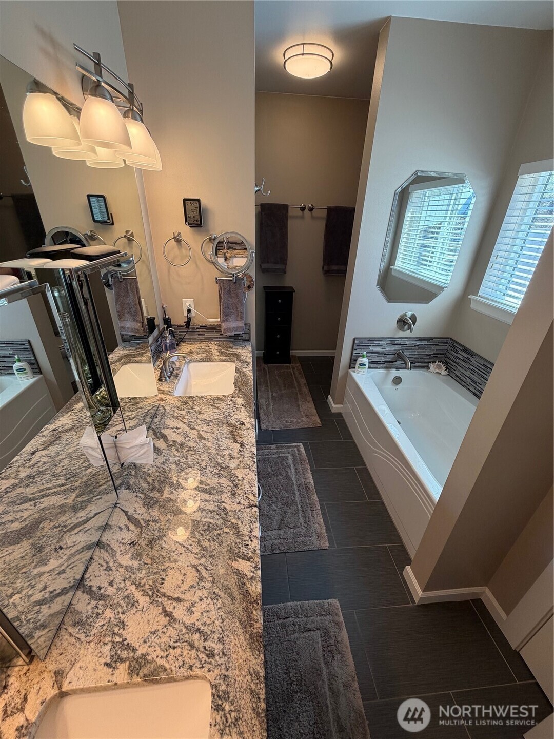 522 Adobe Way Selah, WA 98942 - Photo 15 of 34