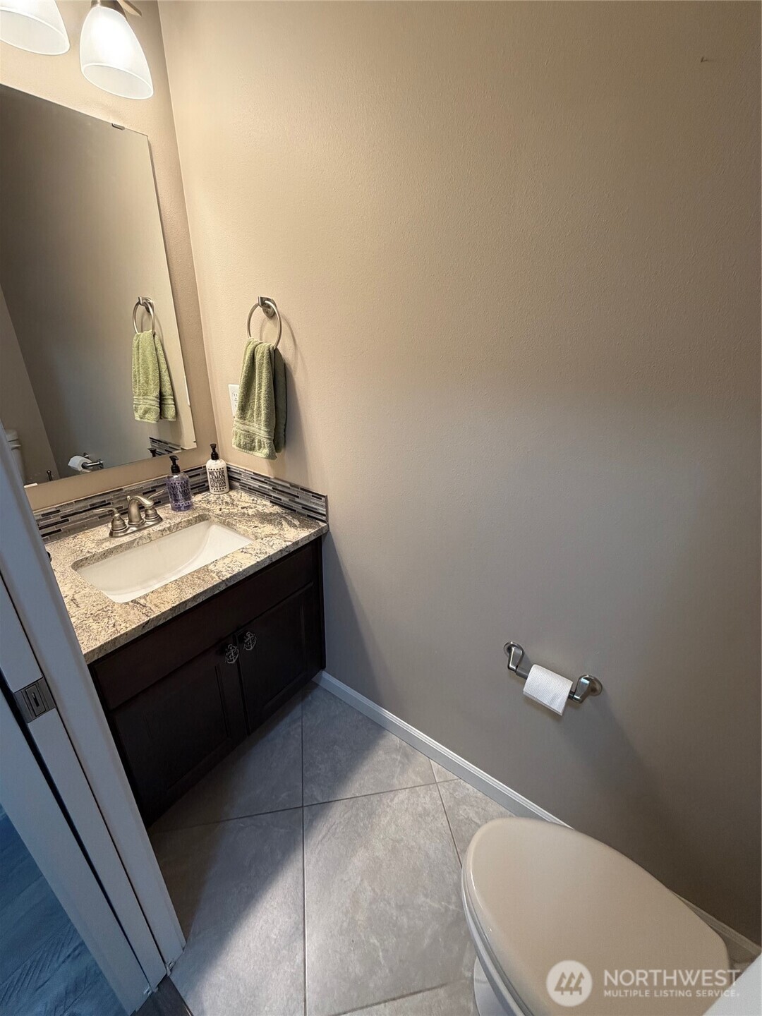 522 Adobe Way Selah, WA 98942 - Photo 17 of 34