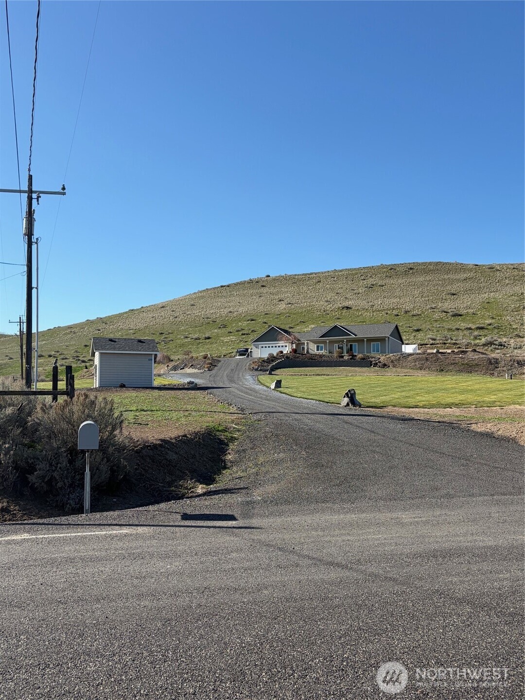 522 Adobe Way Selah, WA 98942 - Photo 2 of 34