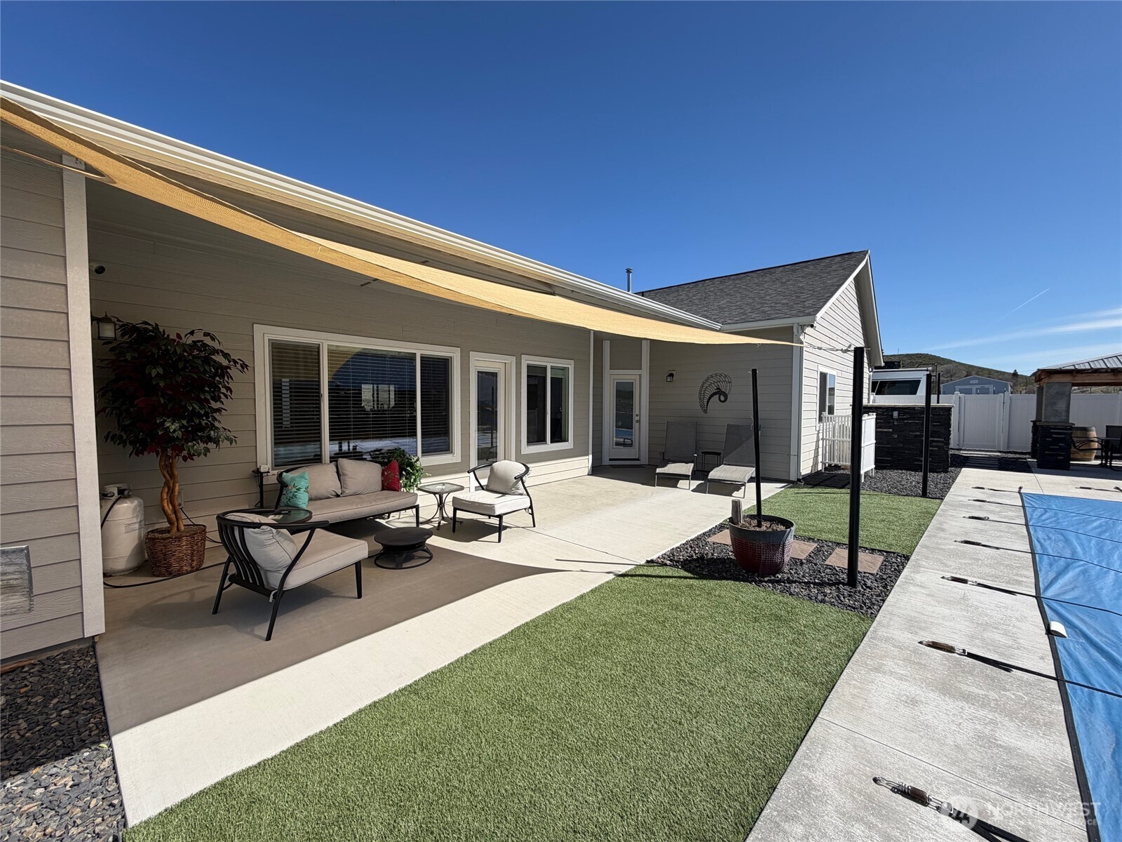 522 Adobe Way Selah, WA 98942 - Photo 22 of 34