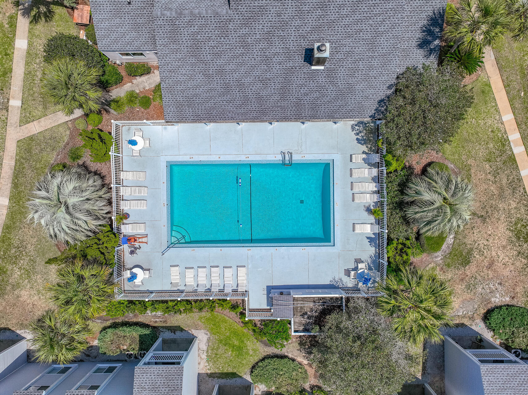 101 Old Ferry Road, Unit 29C Shalimar, FL 32579 - Photo 5 of 30 a view of a house with a small yard