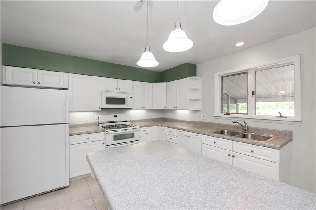 19 George Jr Road Grove City, PA 16127 - Photo 28 of 42 Gallery Image 28