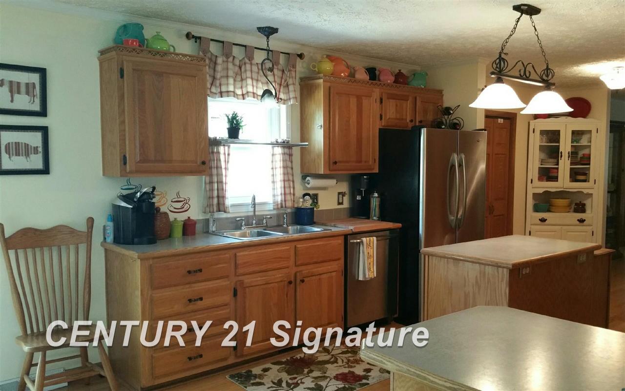 19200 Grabowski Road St. Charles, MI 48655 - Photo 6 of 32