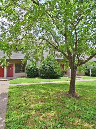 $1,195 | 1900 Dartmouth Street, Unit B3, College Station, TX 77840