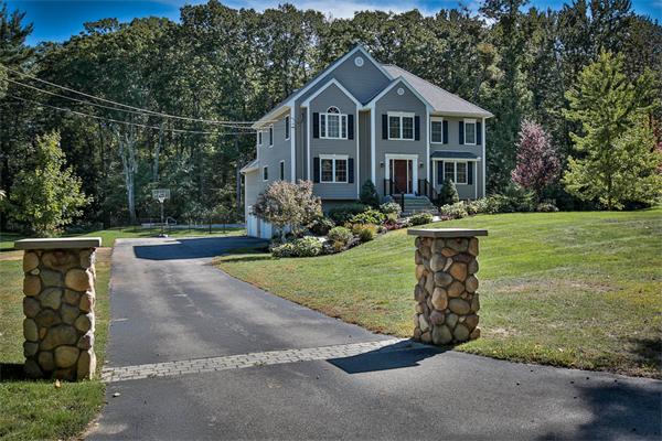 9 West Shore Road Merrimac, MA 01860 - Photo 1 of 27 Gallery Image 1