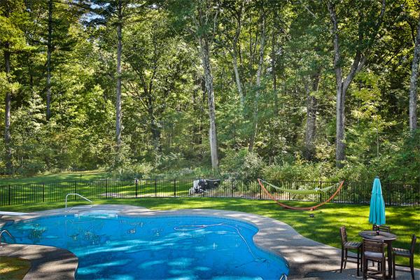 9 West Shore Road Merrimac, MA 01860 - Photo 4 of 27 Gallery Image 4