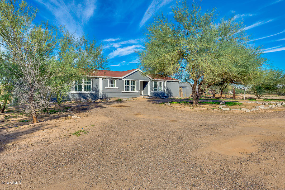 20932 West Cheyenne Road Buckeye, AZ 85326 - Photo 2 of 47 02-Cheyenne