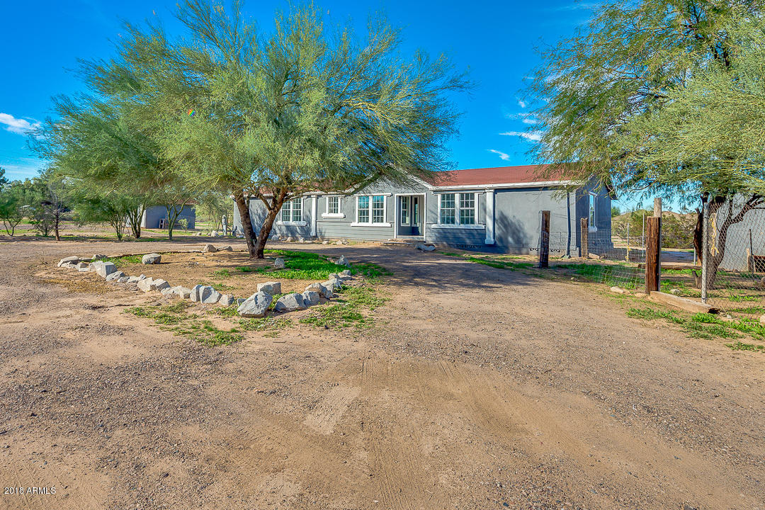 20932 West Cheyenne Road Buckeye, AZ 85326 - Photo 3 of 47 03-Cheyenne