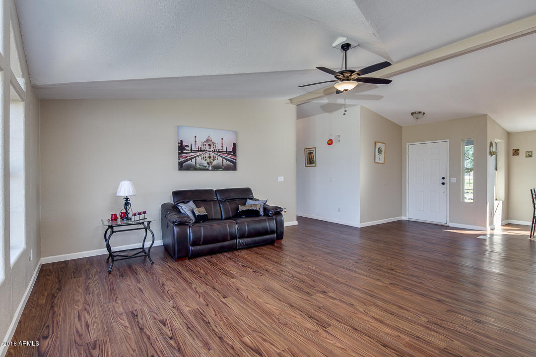20932 West Cheyenne Road Buckeye, AZ 85326 - Photo 9 of 47 09-Cheyenne