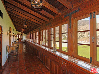 2940 Kuehner Drive Simi Valley, CA 93063 - Photo 13 of 31