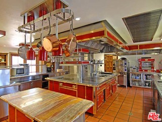 2940 Kuehner Drive Simi Valley, CA 93063 - Photo 18 of 31