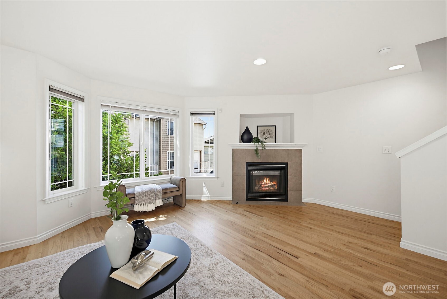 1141 North 93rd Street, Unit B Seattle, WA 98103 - Photo 7 of 30