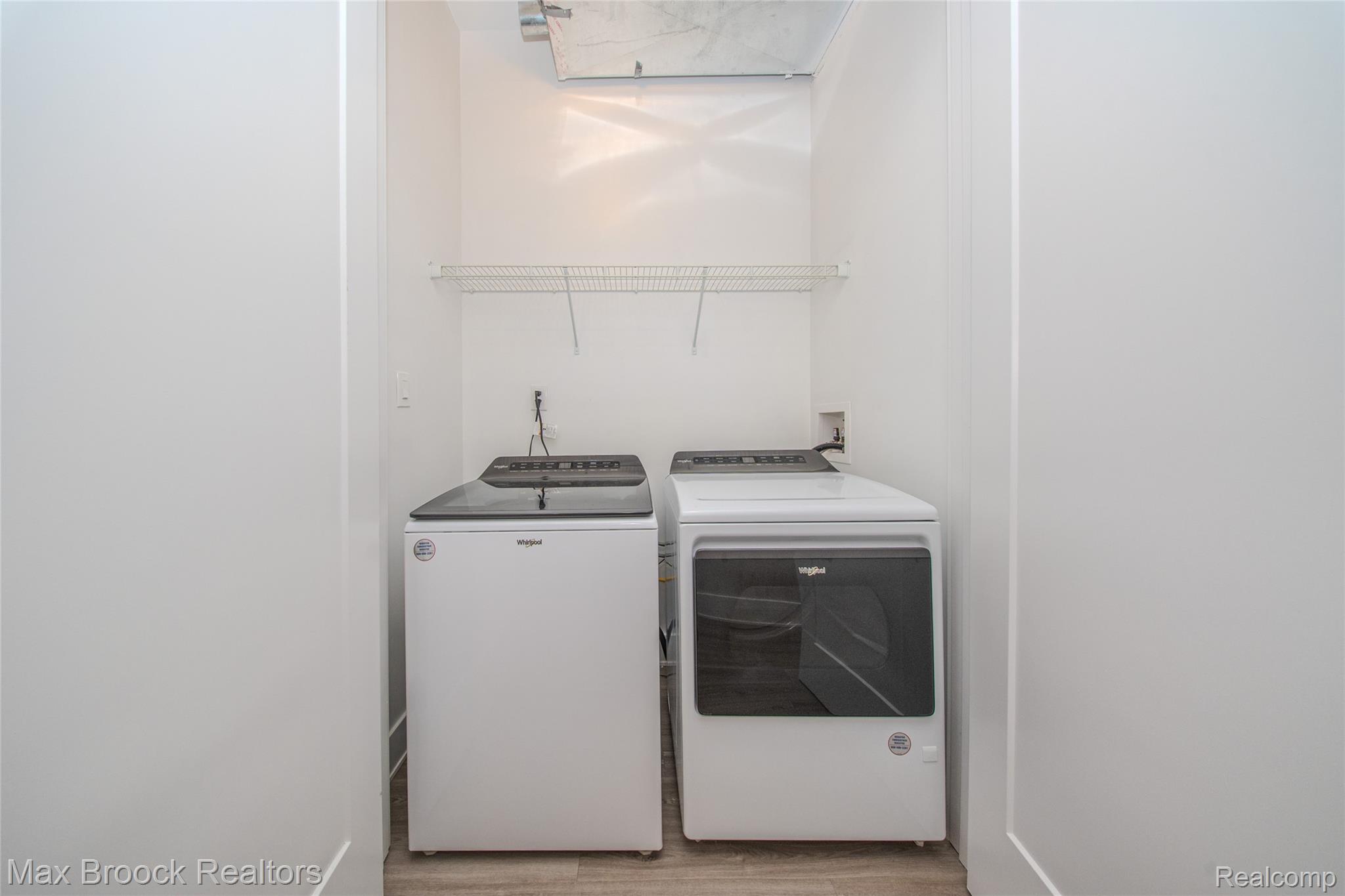 4530 Commonwealth Street, Unit 1 Detroit, MI 48208 - Photo 26 of 66 v511624_35.jpg