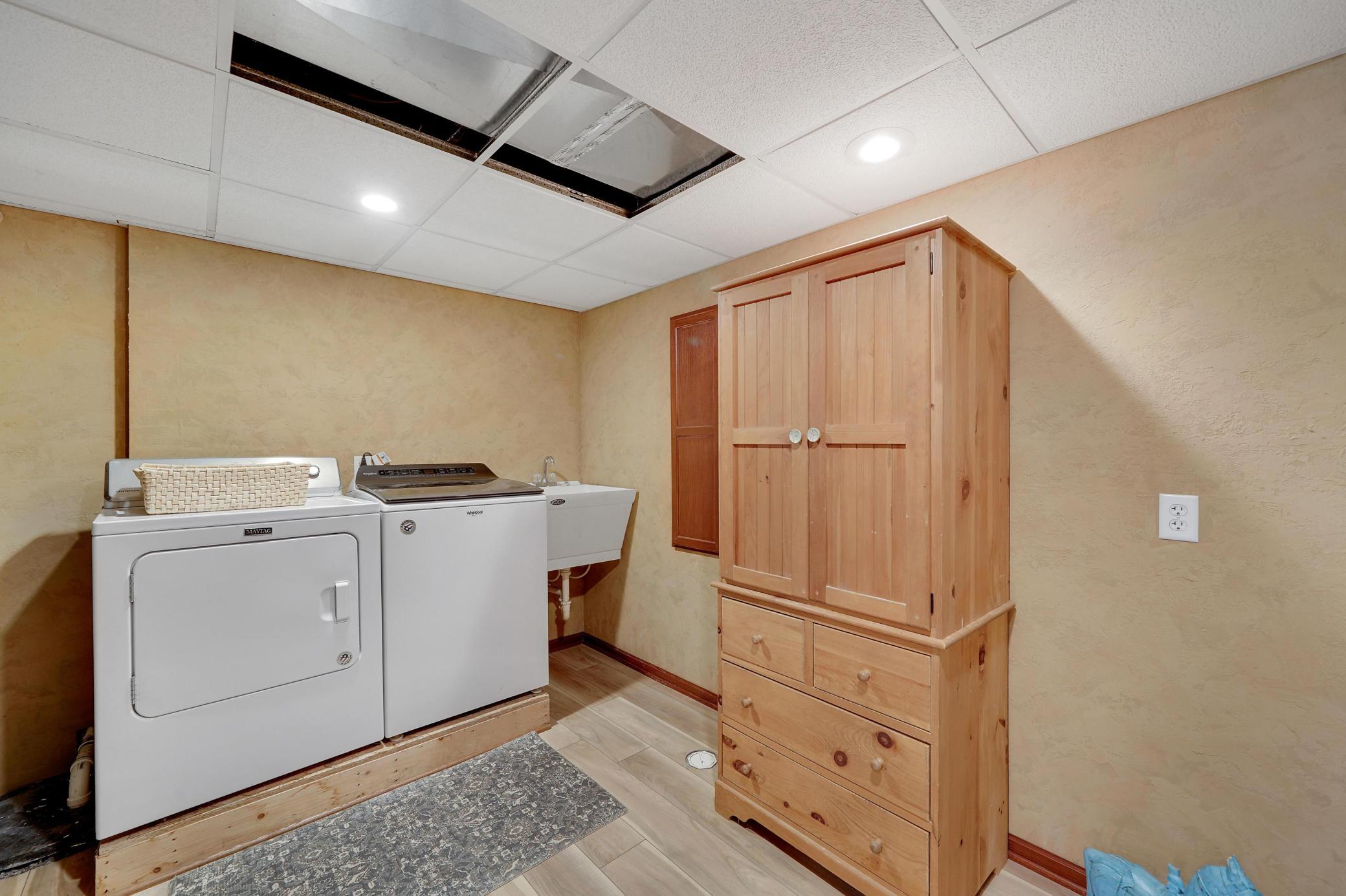 2008 White Pine Road Hudson, WI 54016 - Photo 23 of 34