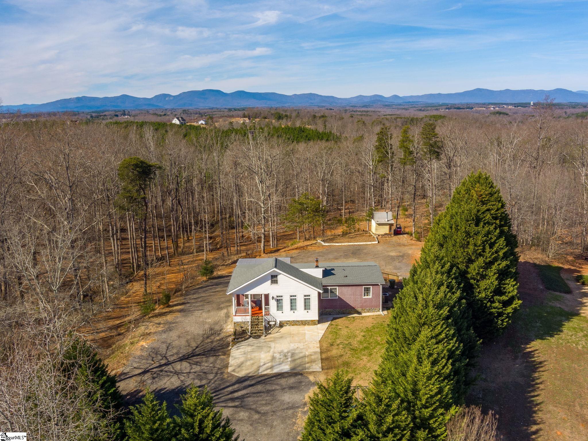 127 Guy Cothran Road Inman, SC 29349 - Photo 2 of 36