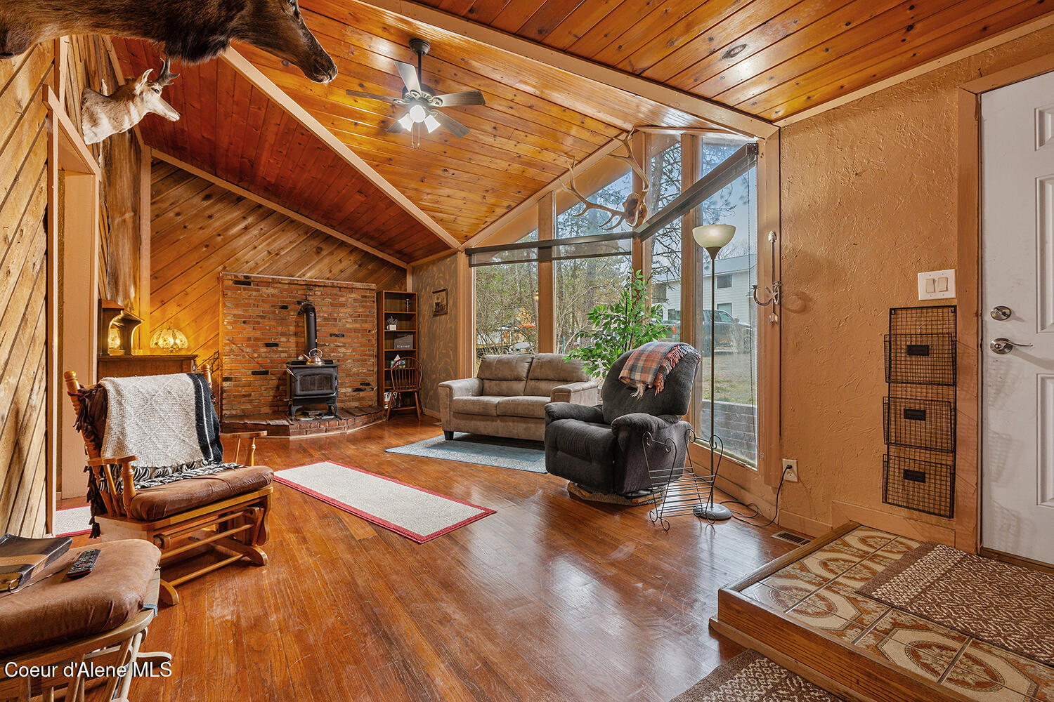 1189 South Allen Road Coeur D'Alene, ID 83814 - Photo 15 of 42 LIVING ROOM