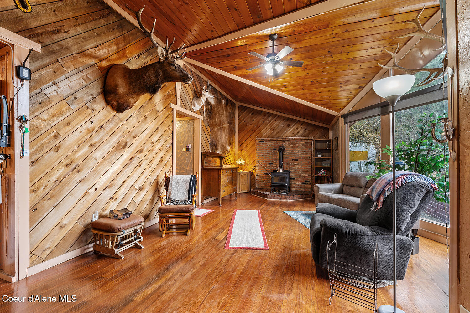 1189 South Allen Road Coeur D'Alene, ID 83814 - Photo 16 of 42 OAK FLOOR