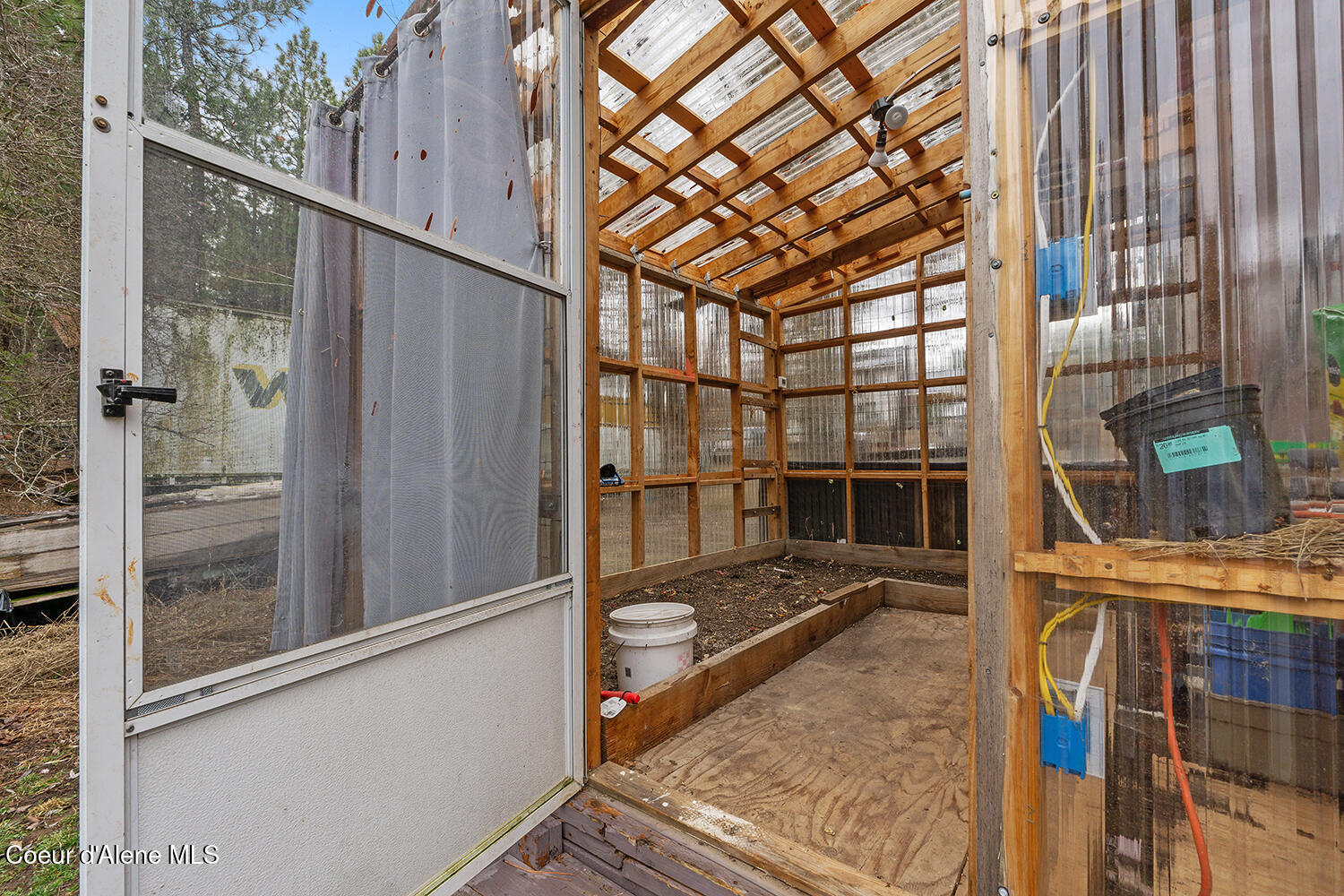 1189 South Allen Road Coeur D'Alene, ID 83814 - Photo 34 of 42 GREENHOUSE