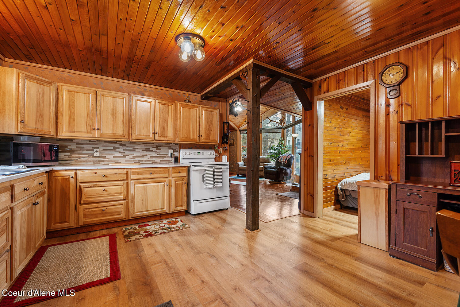 1189 South Allen Road Coeur D'Alene, ID 83814 - Photo 7 of 42 HICKORY CABINETS