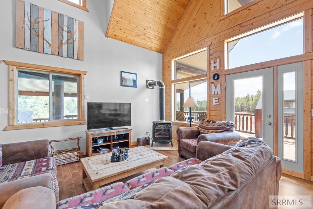 3300 Lariat Road Island Park, ID 83429 - Photo 16 of 75