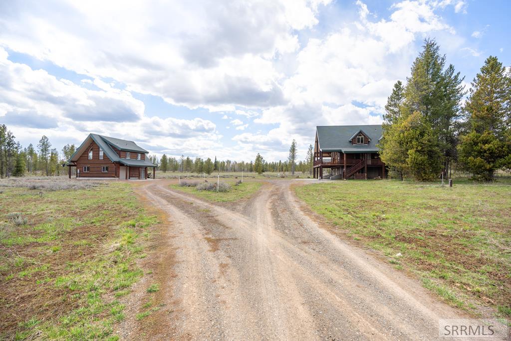 3300 Lariat Road Island Park, ID 83429 - Photo 4 of 75