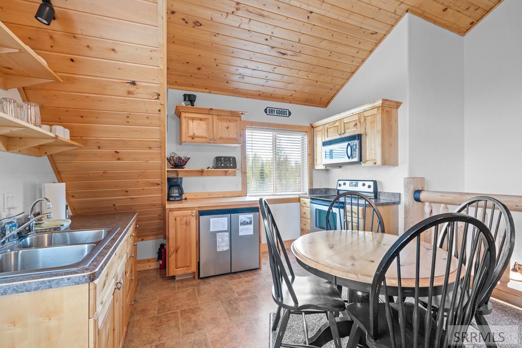3300 Lariat Road Island Park, ID 83429 - Photo 66 of 75