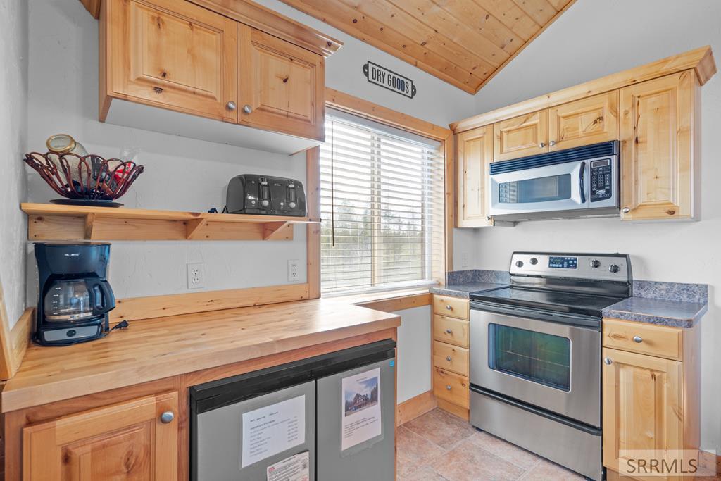 3300 Lariat Road Island Park, ID 83429 - Photo 68 of 75