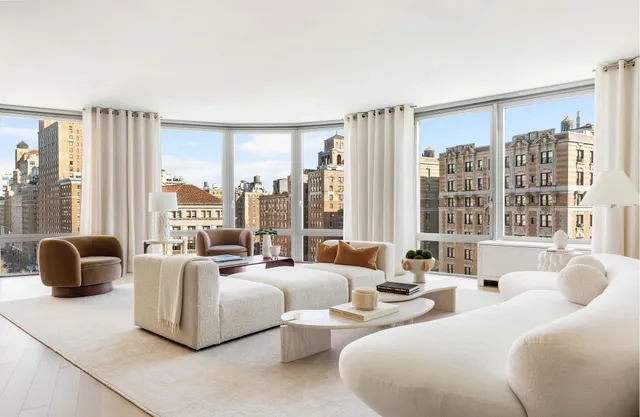 $6,795,000 | 212 West 72nd Street, Unit 18E | Upper West Side
