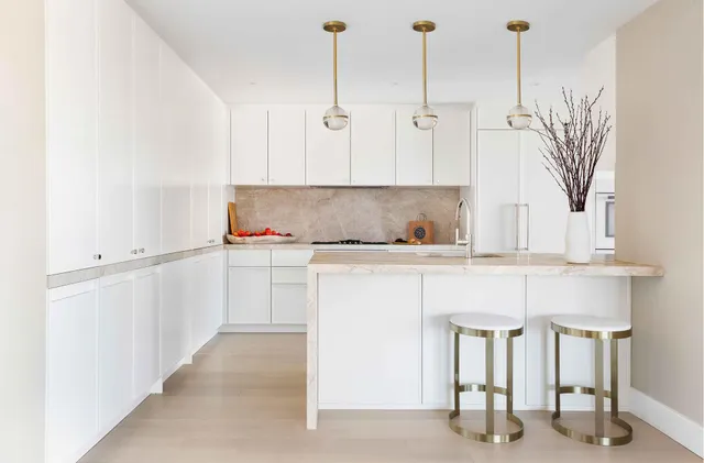 $6,795,000 | 212 West 72nd Street, Unit 18E | Upper West Side