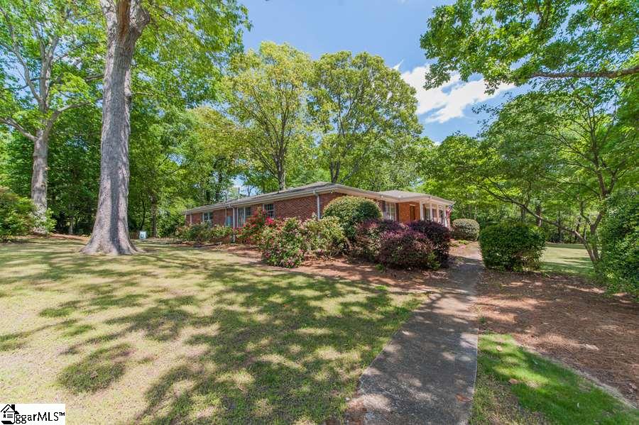 43 Fisher Road Greenville, SC 29615 - Photo 3 of 28 Gallery Image 3