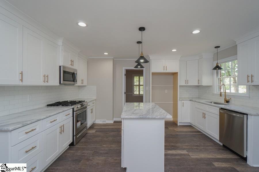 43 Fisher Road Greenville, SC 29615 - Photo 8 of 28 Gallery Image 8