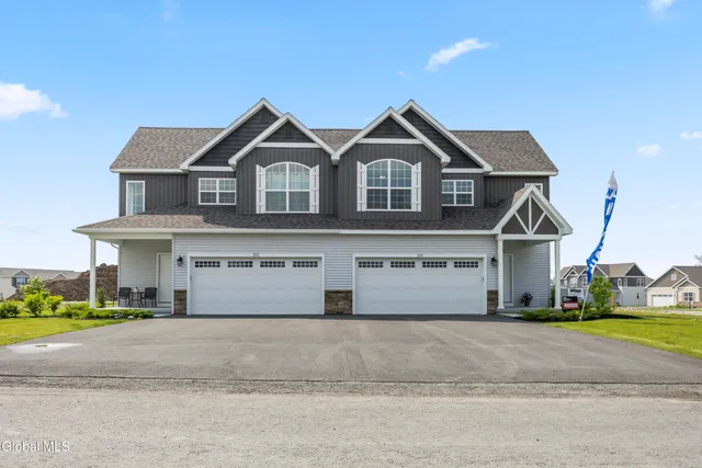 $553,185 | 3101 Brianna Boulevard, North Greenbush, NY 12180