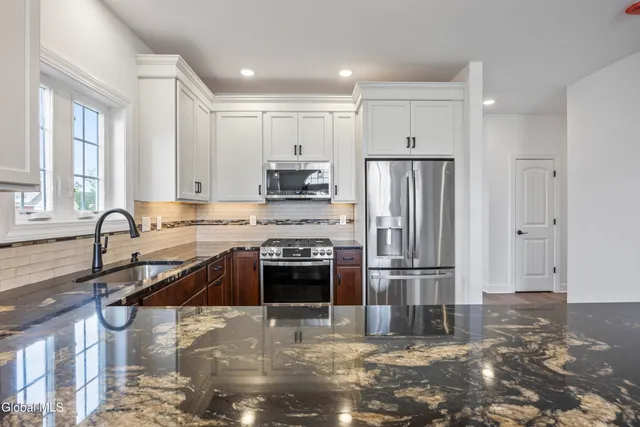 $553,185 | 3101 Brianna Boulevard, North Greenbush, NY 12180