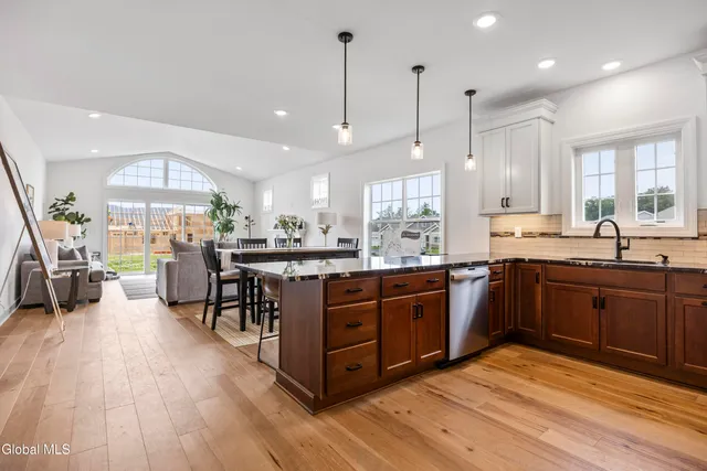 $553,185 | 3101 Brianna Boulevard, North Greenbush, NY 12180