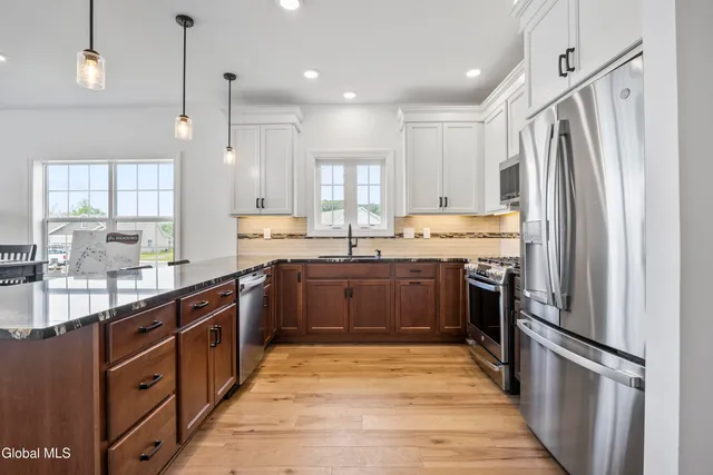 $553,185 | 3101 Brianna Boulevard, North Greenbush, NY 12180