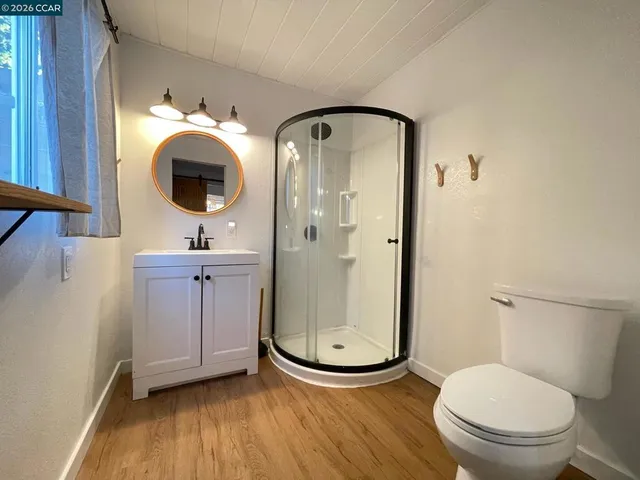 $2,300 | 924 East Meadow Avenue, Pinole, CA 94564