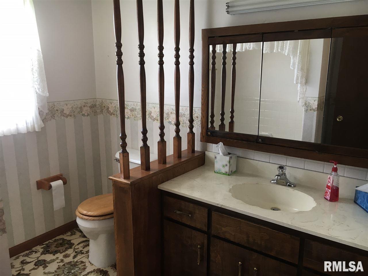 21600 West Nelson Road Trivoli, IL 61569 - Photo 29 of 34