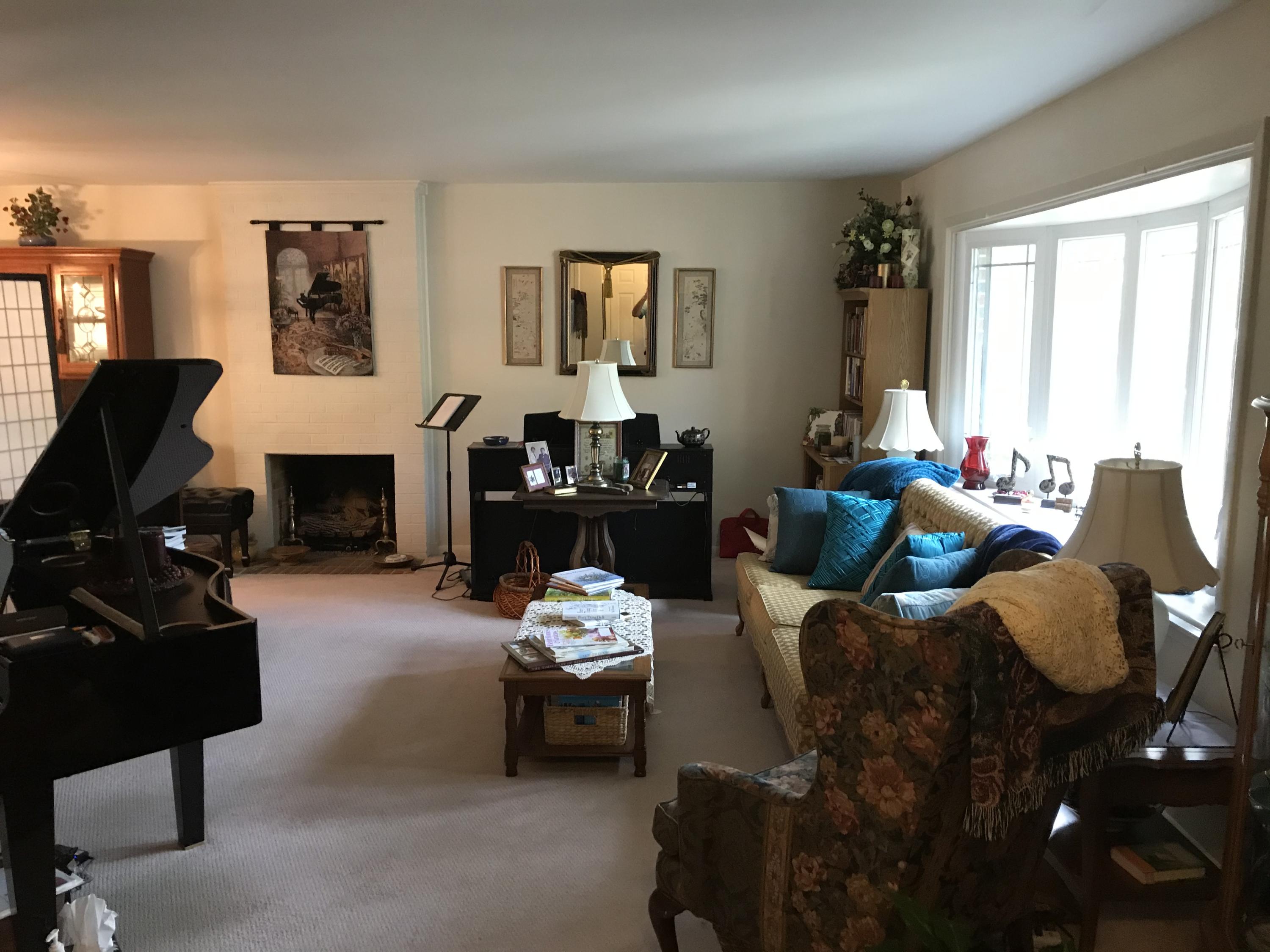 2093 Airport Road Whispering Pines, NC 28327 - Photo 10 of 22 Living Room